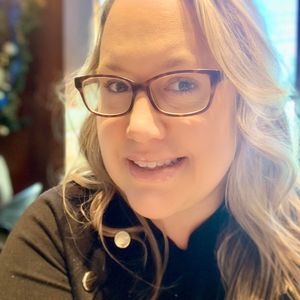 Meet your Posher, Erinn